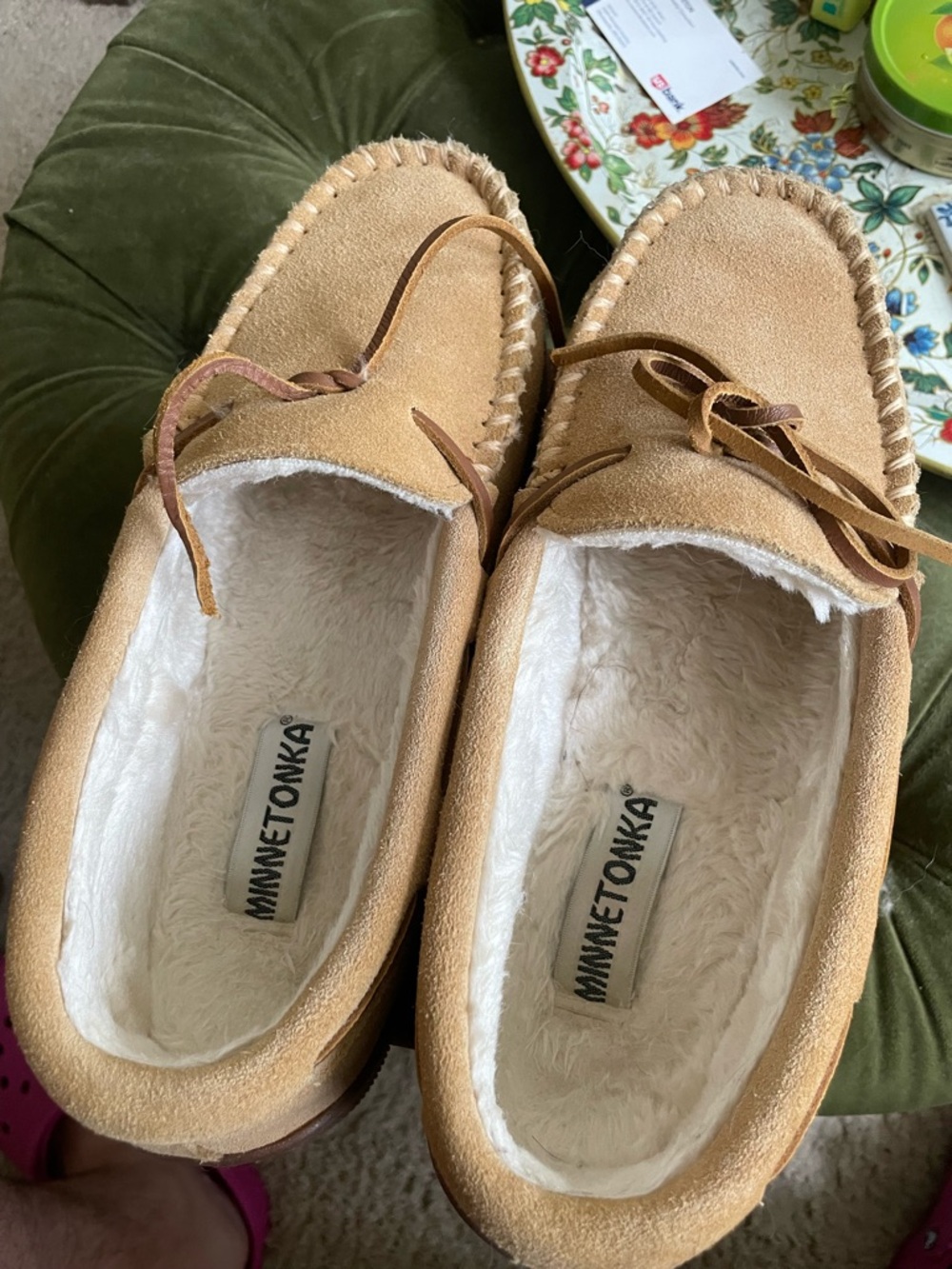 Minnetonka Men’s Tan Suede Lined Moccasin Slip-Ons